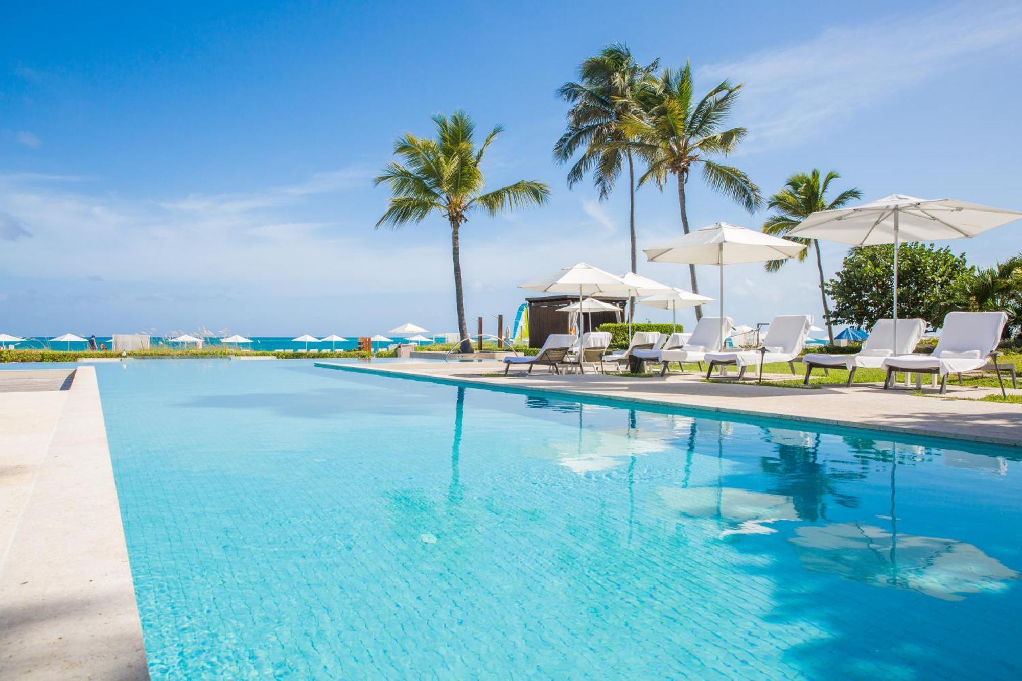 Grace Bay Club Hotel Buitenkant foto